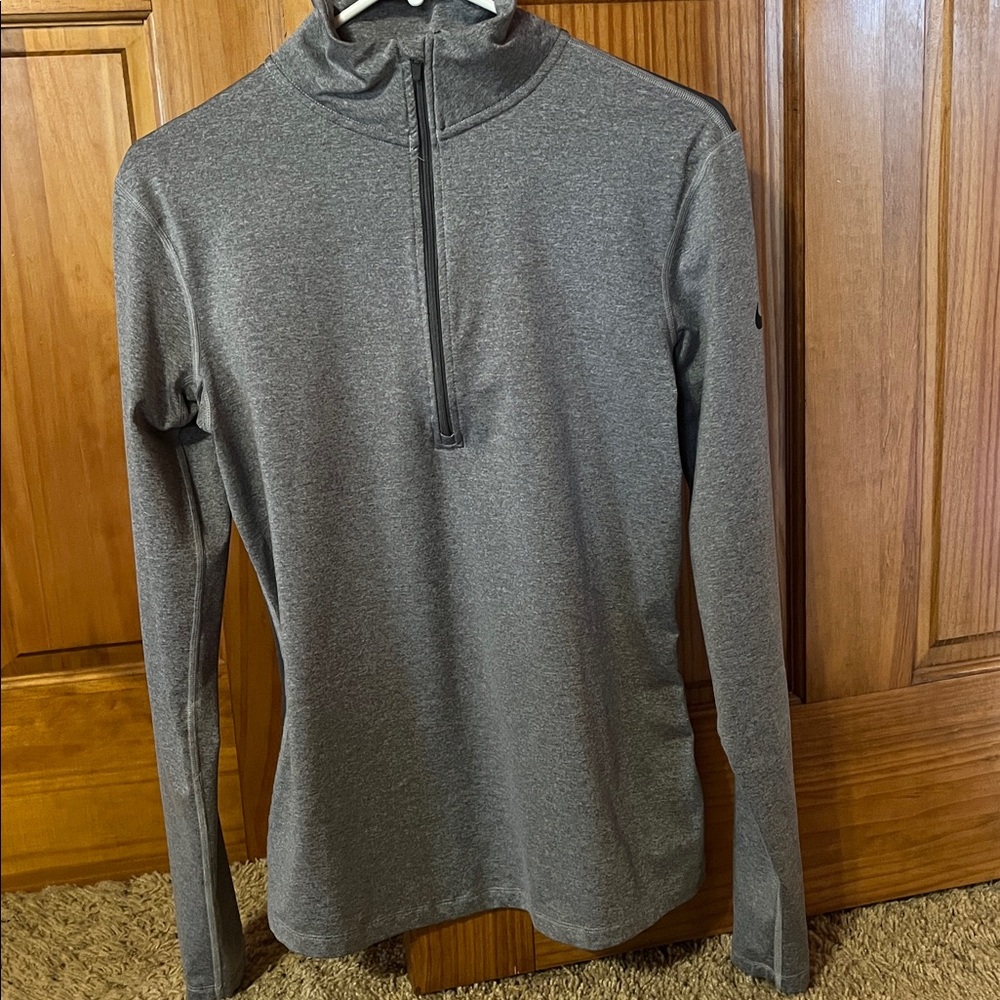Nike Dri-Fit Women’s Gray Quarter-Zip Pullover - Picture 2 of 8